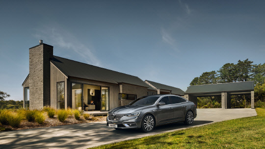 르노삼성자동차 2022년형 SM6. 르노삼성차 제공